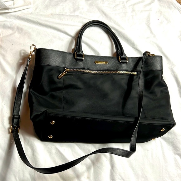 Black Michael kors  large bag  come with external & internal pockets used twice - Picture 1 of 12